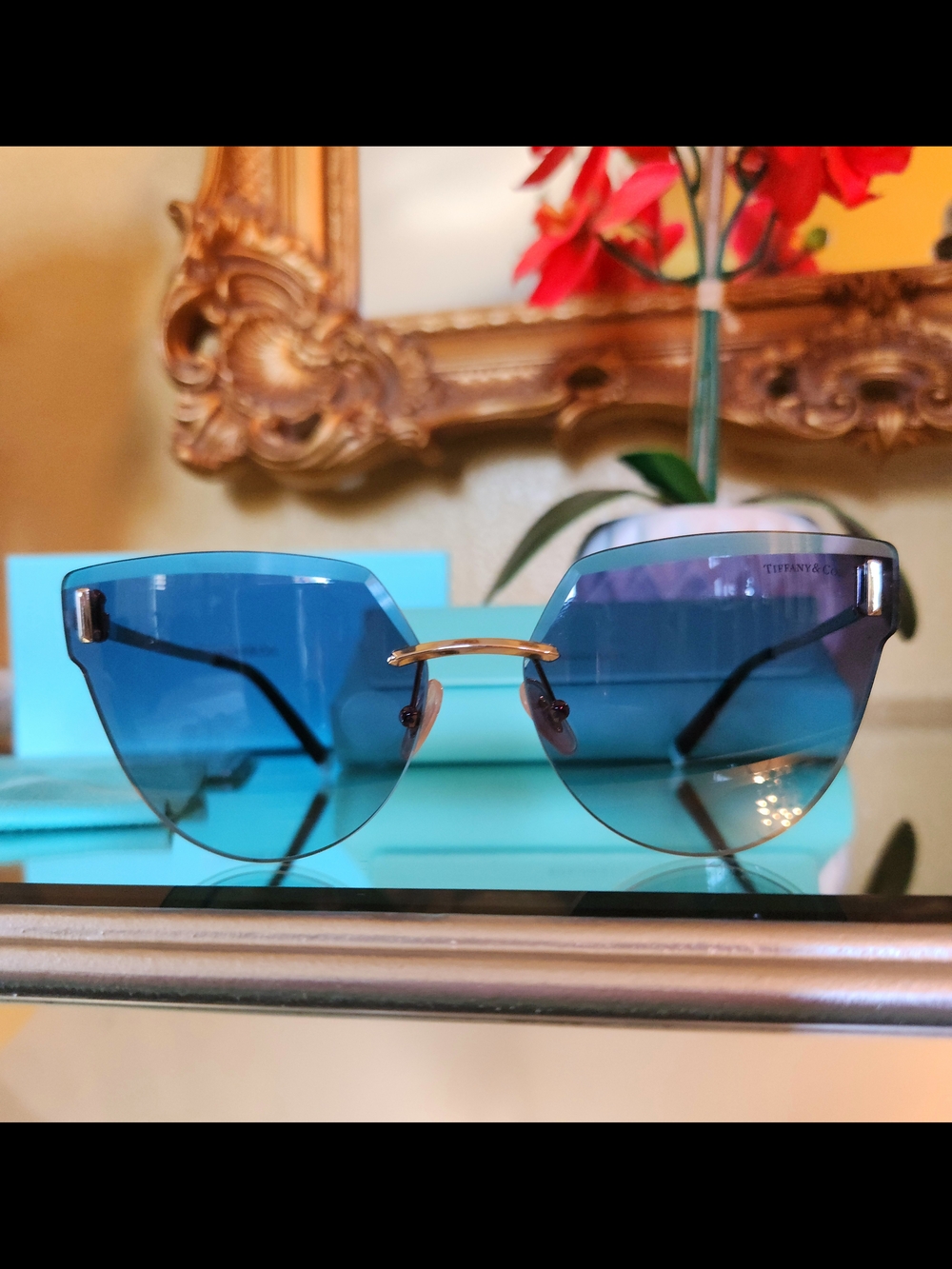 Tiffany & Co. Blue Rimless Gradient Sunglasses